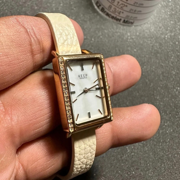 Keep Collective Ladies Watch Charm Pave Tank Timekey Watch Gold Tone Working - Picture 6 of 8